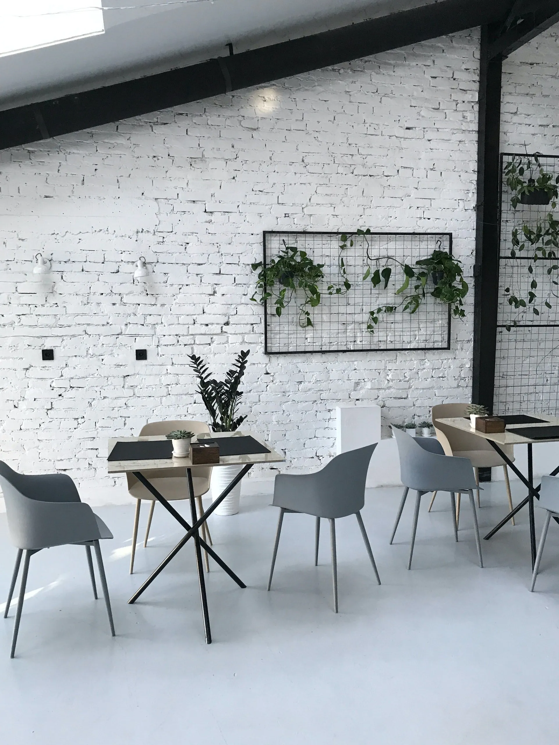 , Caf&eacute; Floor Cleaning, Tile Clean Phuket | Grout &amp; Tile Cleaning | Strip and Seal